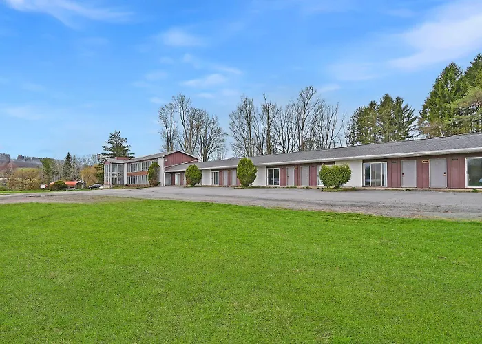 Maplehurst Motel